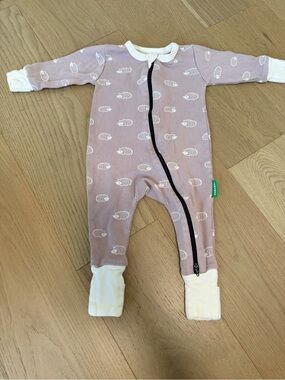Parade organics Mauve Hedgehog Print Baby One-Piece Romper 3-6 months